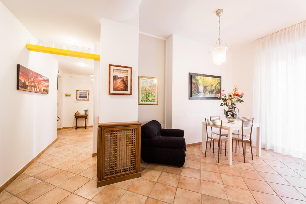 Maison Velia San Giovanni Rome Bagian luar foto